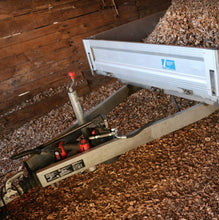 Laden Sie das Bild in den Galerie-Viewer, Kipperpumpe Basic - Anhängerpumpe - Akkuschrauberpumpe